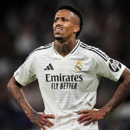 皇马官方:罢赛传闻不实 从未考虑退出国王杯决赛 皇马官方:罢赛传闻不实 从未考虑退出国王杯决赛